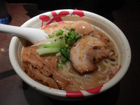 「味玉味噌らーめん 中盛」@麺屋武蔵 武仁の写真