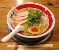 「濃厚鶏塩白湯らーめん」@元家うめのや 坂戸店の写真