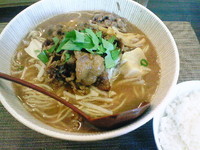 「牛らーめん大＋半ライス」@麺 ten しばふの写真