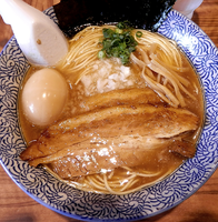 「あっさり　特製（900円）」@煮干中華ソバ 宮庵の写真