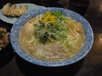 「味玉鶏塩らーめん 800円 大盛(2玉) 無料」@濃厚らーめんガツリの写真