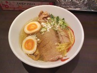 「夜限定 ゆず塩ラーメン(700円)+味玉(サービス)」@にぼしらーめん とつきの写真