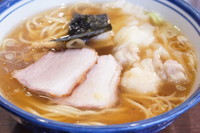 「ミックスわんたんめん（醤油）」@麺屋 はやしまるの写真