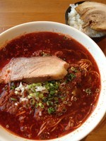 「台湾らぁめん￥650＋肉増し(直火)￥100＋ご飯￥100」@喜乃壺の写真