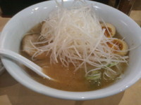 「ネギ塩らーめん」@よなやの写真