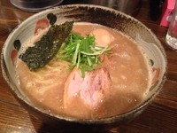 「中華そば＋味玉（￥750＋￥100）」@中華そば 椿 蒲田店の写真