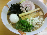 「豚骨魚介麺こってり」@中華そば 秀の写真