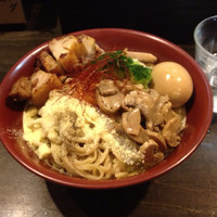 「限定ラーメン味玉チャーシュー1100円」@極濃つけ麺 ブンブンマルの写真