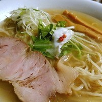 「塩そば　800円」@SOBAHOUSE金色不如帰の写真