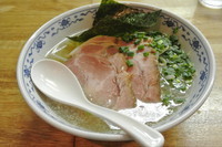 「白しょうゆラ－メン」@麺屋 つばめの写真