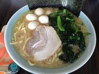 「ラーメン＋ウズラ＋レンソウ増し（￥650＋￥50＋無料）」@壱六家 上鶴間店の写真