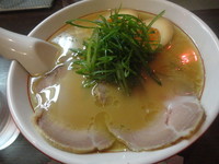 「特製鮫節そば＋飯」@麺恋処 一幕の写真