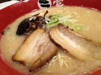 「豚骨ラーメン」@麺場居酒屋 ラの壱 金山駅店の写真