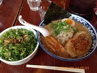 「味噌ラーメン(コテコテ風)750円 焼豚飯350円」@麺屋いつきの写真