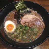 「豚骨（粉落とし）　680円」@とんこつ屋 秀虎の写真