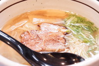 「塩らぁめん」@麺屋 焔の写真