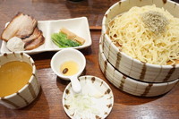 「つけそば（大盛、ベーコン）」@焙煎汐蕎麦処 金字塔の写真