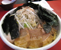 「526醤油ラーメン 800円（ニンニクなし）」@らーめん こじろう 526の写真