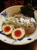 「支那そばしお + 味つけたまご」@支那そば 将華の写真