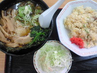 「ラーメンセット800円」@東部湯の丸サービスエリア（上）の写真