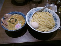 「味玉つけ麺(大盛り+豚入り)」@六厘舎TOKYO ソラマチ店の写真
