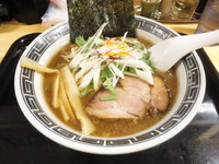 「らーめん(650円)+チャーハン半(300円)」@麺屋 龍月の写真