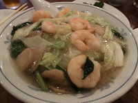 「えび入りそば（900円）」@麗郷 渋谷店の写真