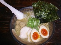 「濃厚鶏骨醤油そば大盛＋全部のせ」@濃厚鶏そば たけいちの写真