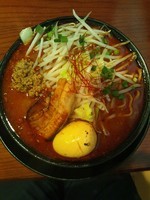 「麻辣麺（味玉トッピング）」@ラーメン・つけ麺 爆王の写真