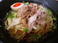 「冷やし肉そば （大盛り） ８５０円」@龍のひげの写真