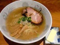 「塩ラーメン+バター」@めんじゃらけの写真
