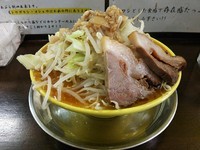 「ドカ盛味噌ラーメン（ヤサイ）￥750」@俺のドカ麺 本店の写真