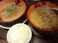 「味噌つけ麺750円＋サービスライス」@旭川味噌ラーメン せいべえ 上野本店の写真
