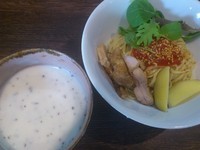 「【6月限定】冷製つけめん ジェノベーゼ風 ￥750」@伝家 志木店の写真