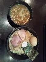 「つけそば並(あつもり)＋味玉＋ワンタン」@おおぜき中華そば店の写真