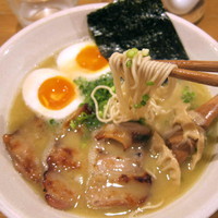 「スペシャルラーメン ぽてり 950円」@鶏ポタラーメン THANK 大門店の写真