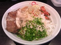 「まぜそば（大盛りサービス）」@まるぜんの写真