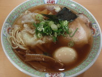 「ワンタンメン(840円)味付玉子(100円)」@支那そば 一力の写真