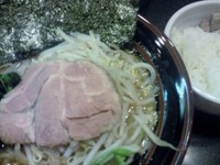 「もやキャベらーめん￥750+ライス￥100」@ハマのオヤジの写真