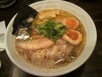 「煮干し煮玉子醤油ラーメン750円」@ラーメン一心 本店の写真