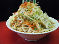 「辛ラーメン（ヤサイ・ニンニク・アブラ）700円」@びんびん豚の写真