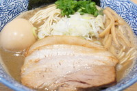 「濃厚煮干そば特製（中盛）」@煮干中華ソバ 宮庵の写真