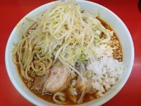 「カレー麺（ヤサイ・ニンニク・タマネギ）￥750円」@豚ラーメン 蕨店の写真