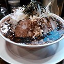 烏森黒マンモスラーメン（味噌）