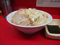 「塩ラーメン(ニンニク)うずら750円+100円」@ラーメン二郎 西台駅前店の写真