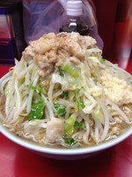 「小ラーメン(ヤサイニンニクアブラ)」@ラーメン二郎 中山駅前店の写真