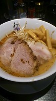 「味噌らーめん（鰹油）　700円　大盛り。メンマ。+200円」@麺処 みどりの写真
