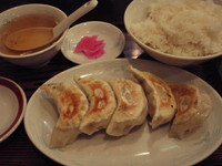 「餃子ライス　【660円】」@品香軒の写真