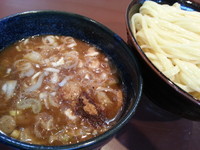 「【夜の部限定】濃厚魚介豚骨つけめん（大）￥800＋￥100」@UNDER GROUND RAMENの写真