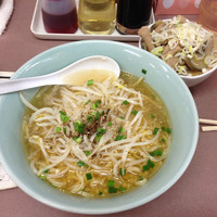 「塩ラーメン もつ煮」@くるまやラーメン おゆみ店の写真